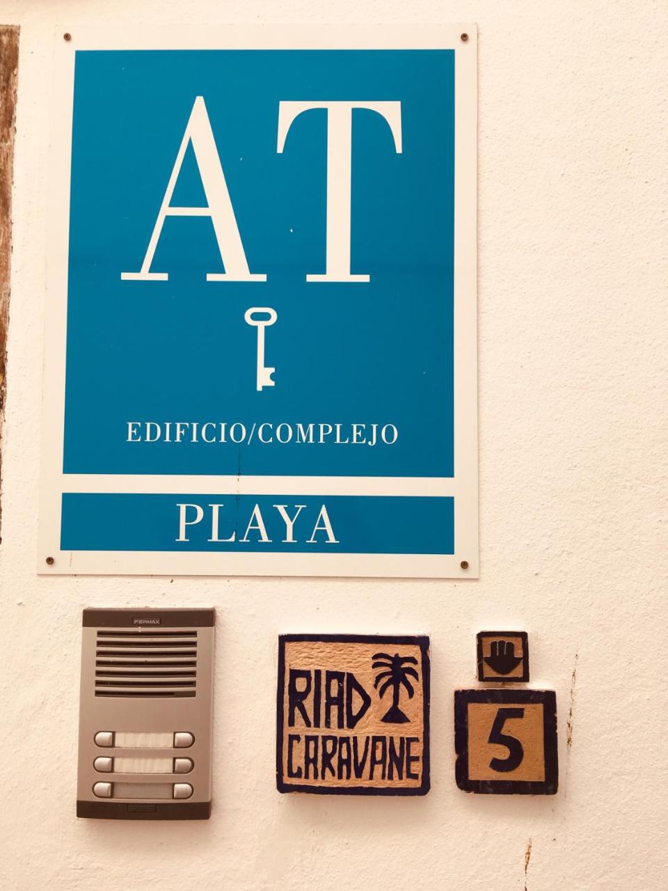 Apartamentos Caravane Tarifa Exterior photo